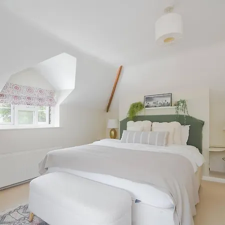 Adorable 2 Bedroom Guest House Hawkhurst Exterior photo