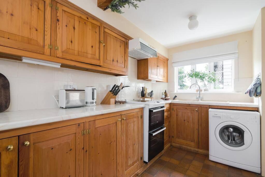 Adorable 2 Bedroom * Hawkhurst