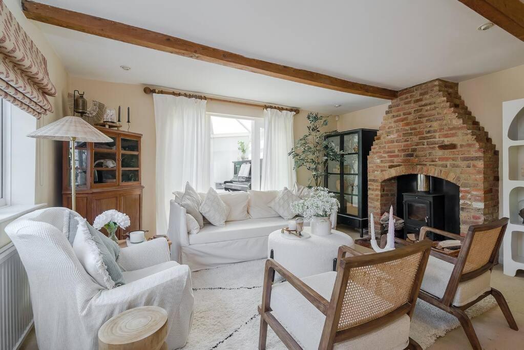 Adorable 2 Bedroom Holiday home *