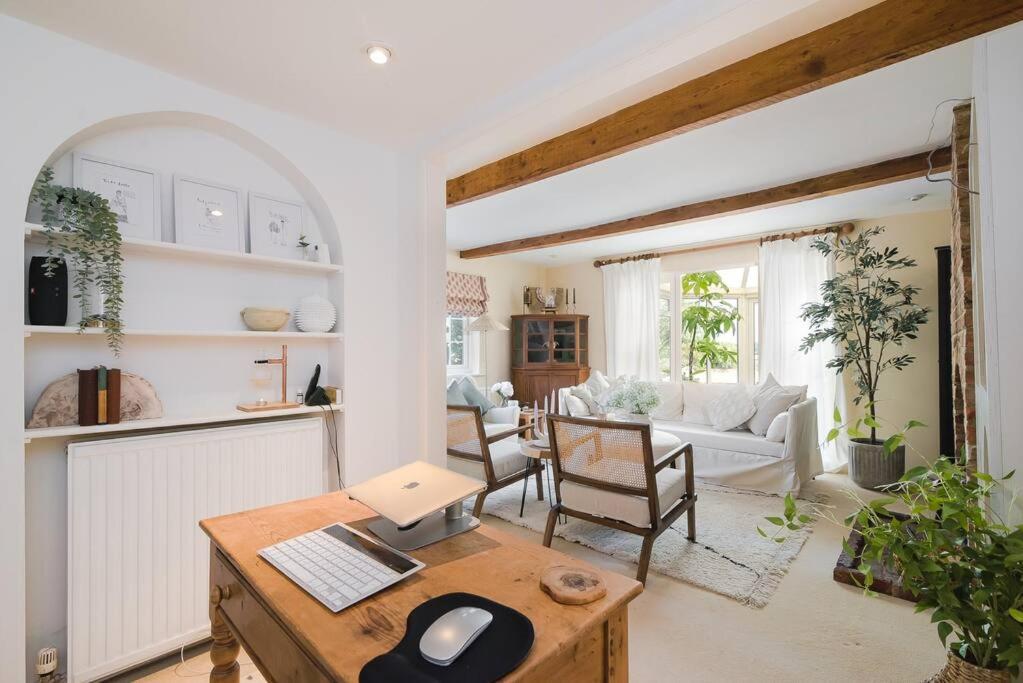 Adorable 2 Bedroom Holiday home Hawkhurst